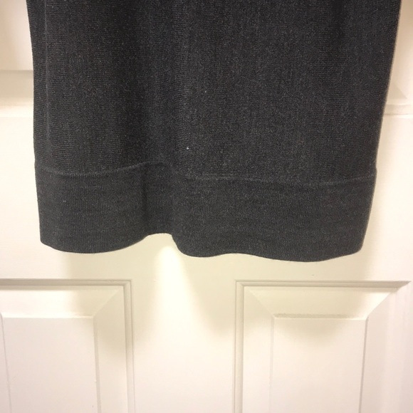 Women’s NY&Co V neck sweater - Picture 4 of 5